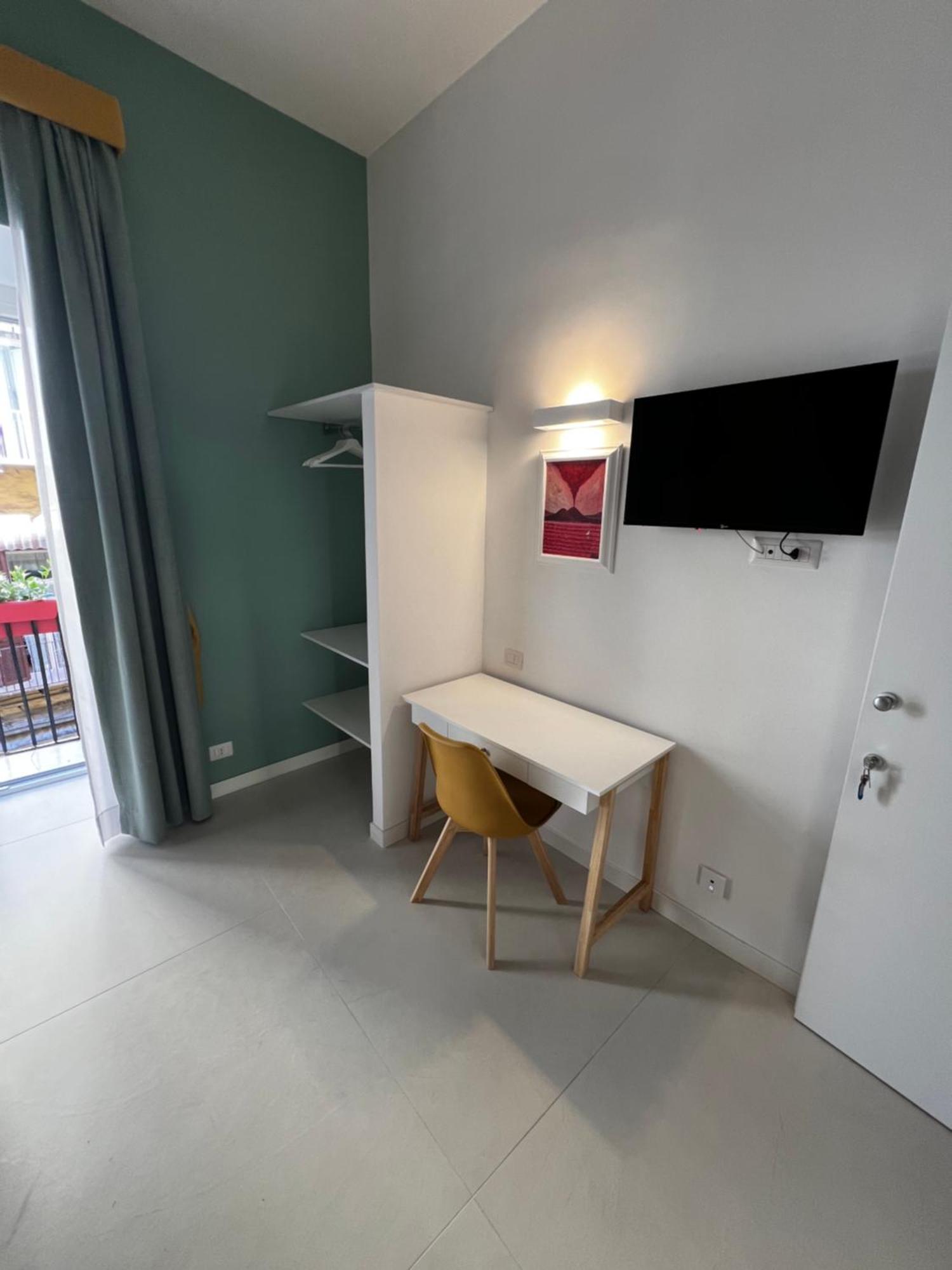 Bed & Breakfast Spaccanapoli 56 المظهر الخارجي الصورة